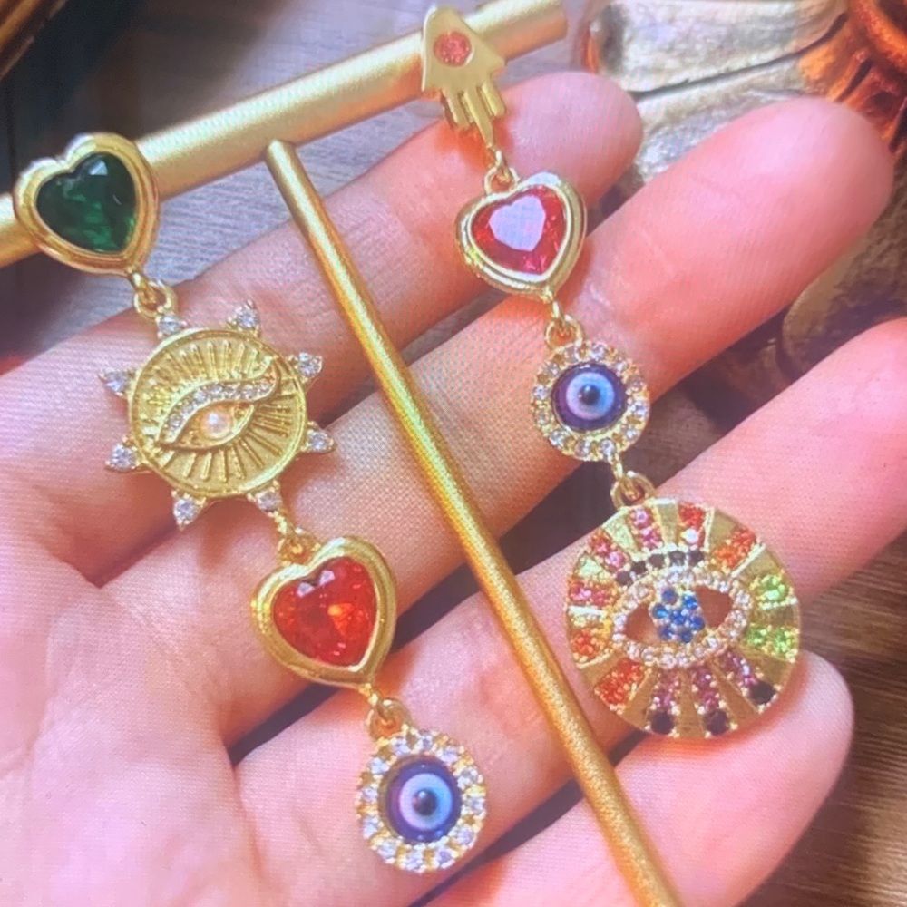 UNO de 50 Gold and Multicolor Dangle Earrings - Picture 4 of 4